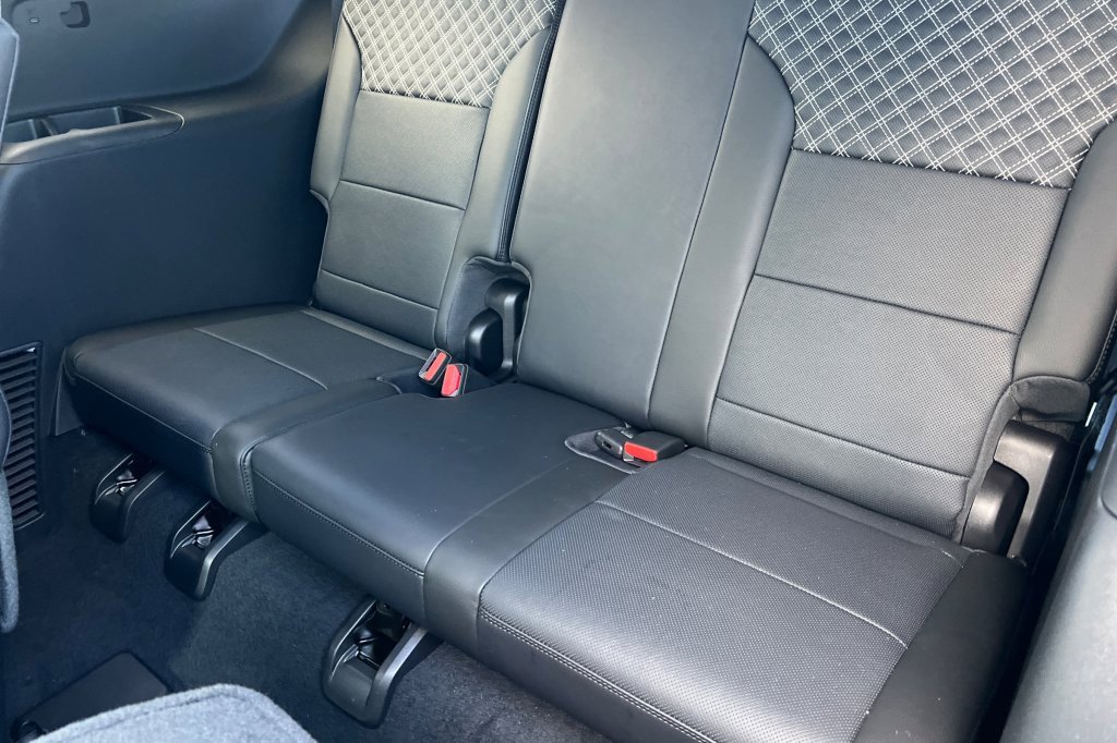 New 2026 GMC Acadia Denali w/ Super Cruise Package image 12