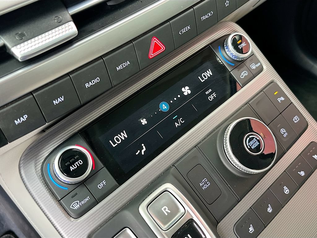 Used 2024 Hyundai Palisade Calligraphy FWD image 16