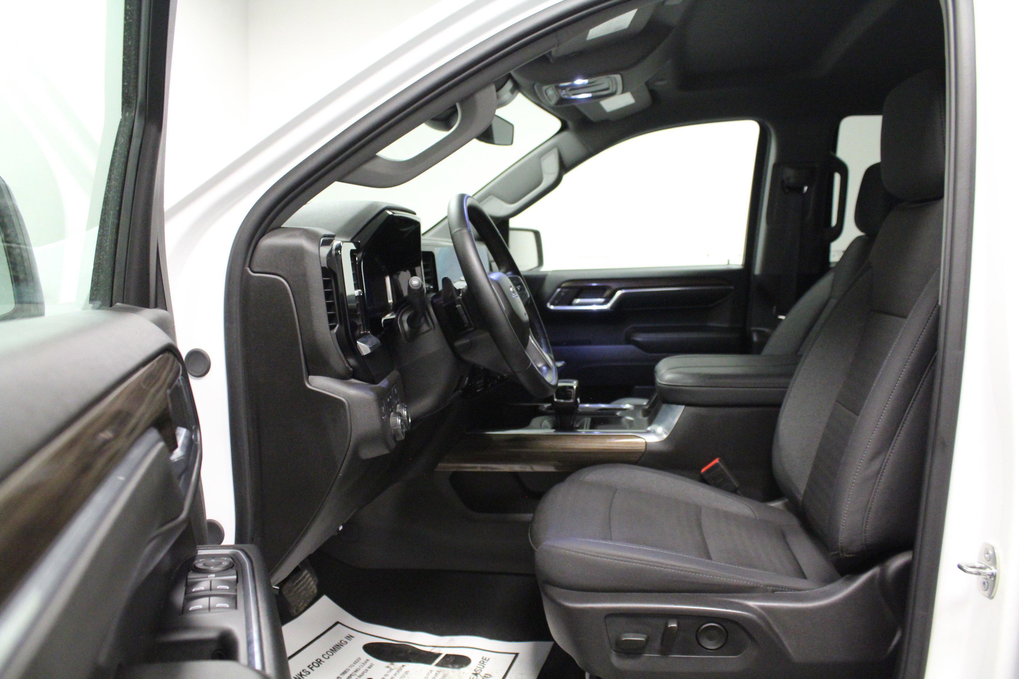 Used 2024 Chevrolet Silverado 1500 RST image 12