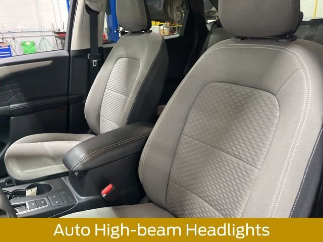 Used 2022 Ford Escape SE w/ SE Sport Appearance Package AWD/4WD image 20