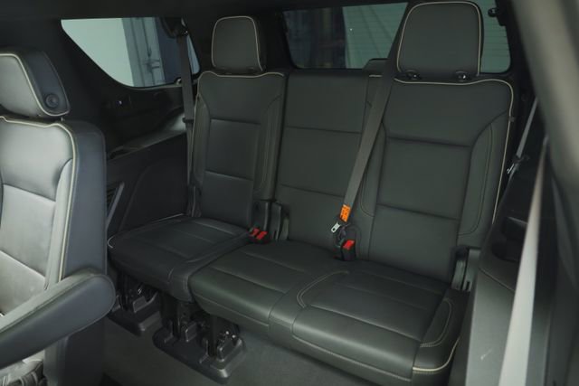 Used 2021 GMC Yukon SLT w/ SLT Premium Package image 40