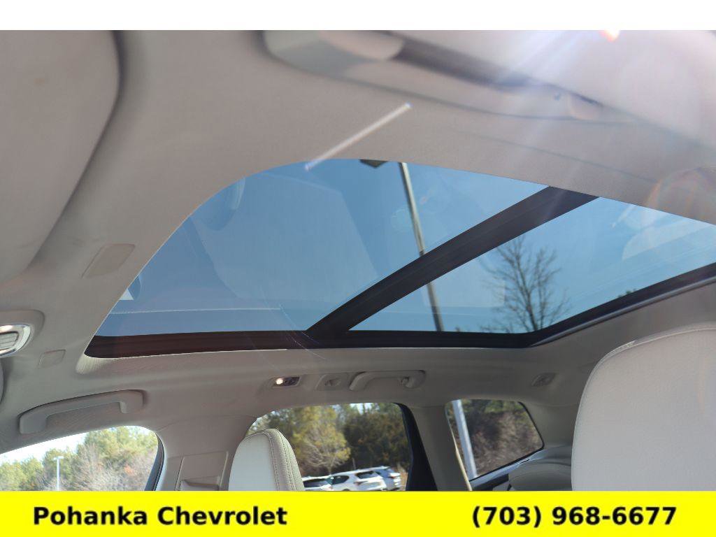 Used 2019 Volvo XC60 T6 Momentum w/ Advanced Package image 17