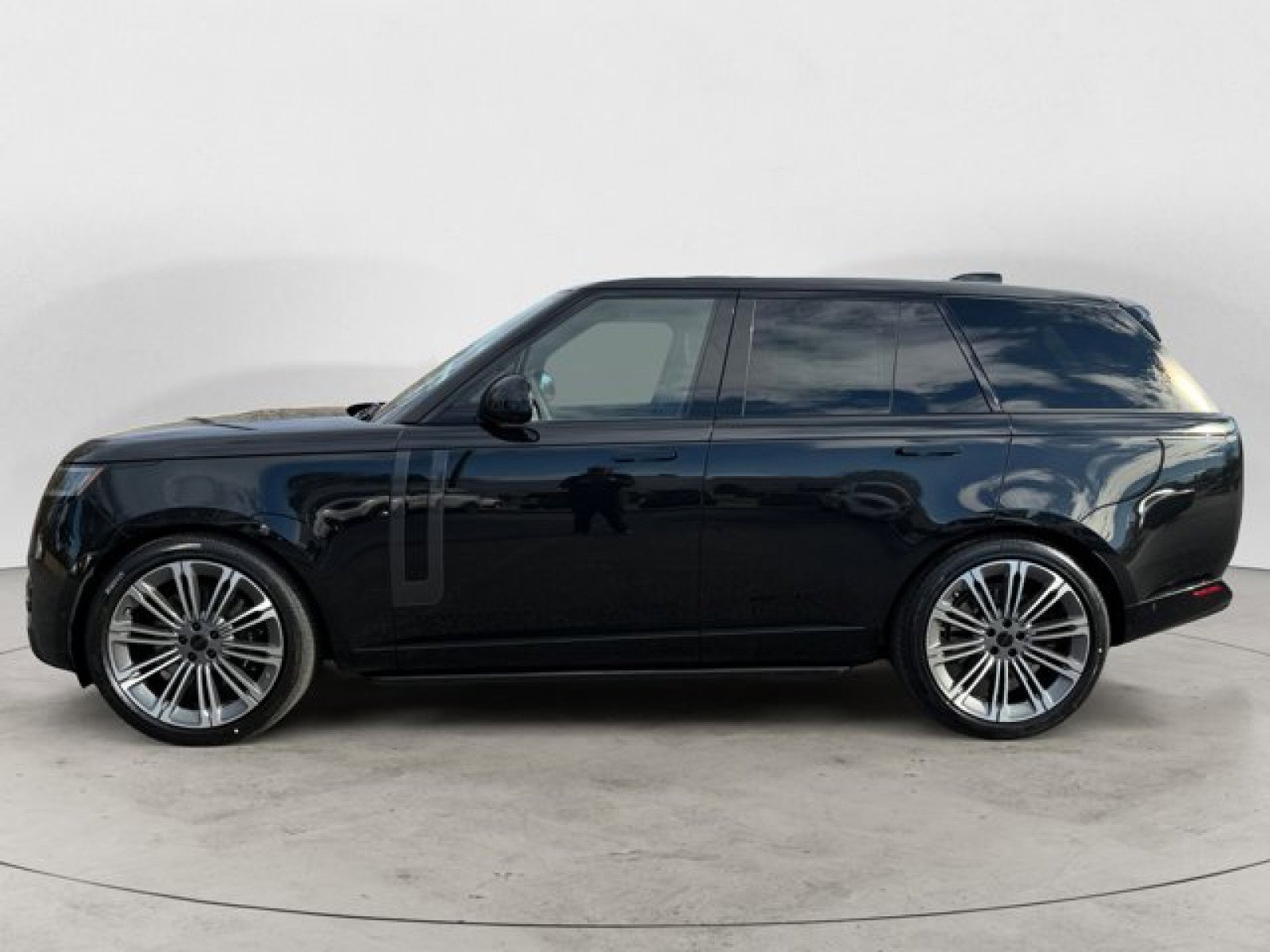 New 2026 Land Rover Range Rover SE image 7