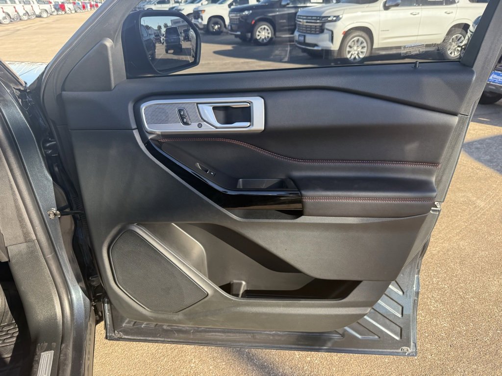 Used 2023 Ford Explorer ST-Line w/ Class IV Trailer Tow Package image 40