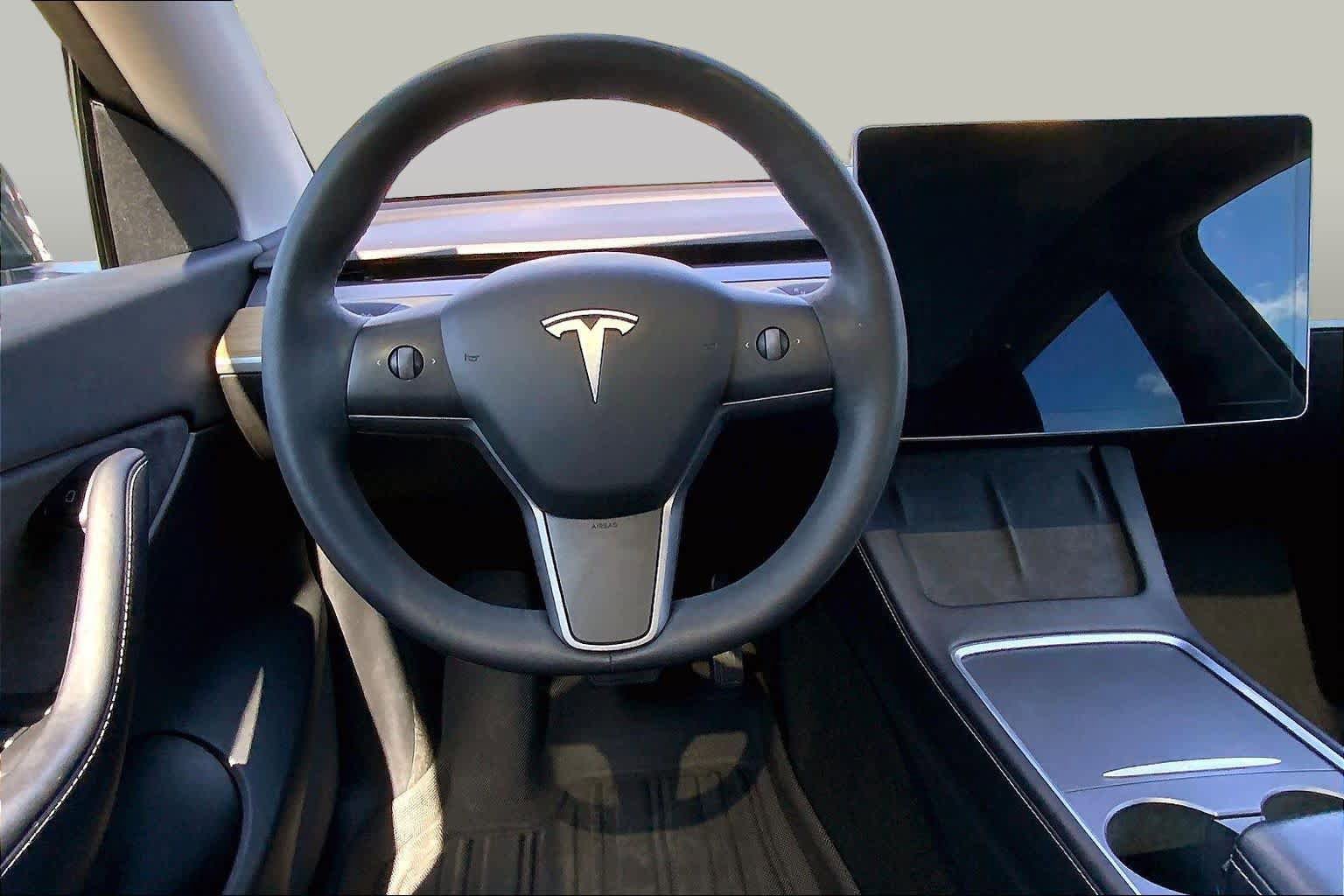 Used 2021 Tesla Model Y Long Range AWD/4WD image 5