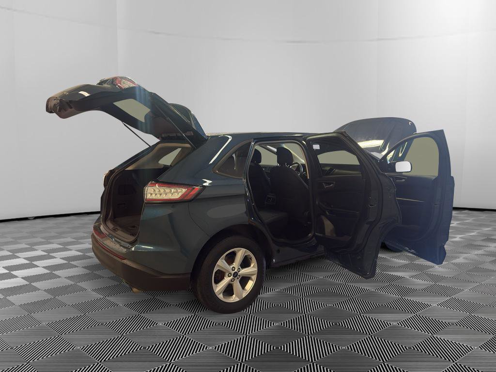 Used 2016 Ford Edge SE image 12