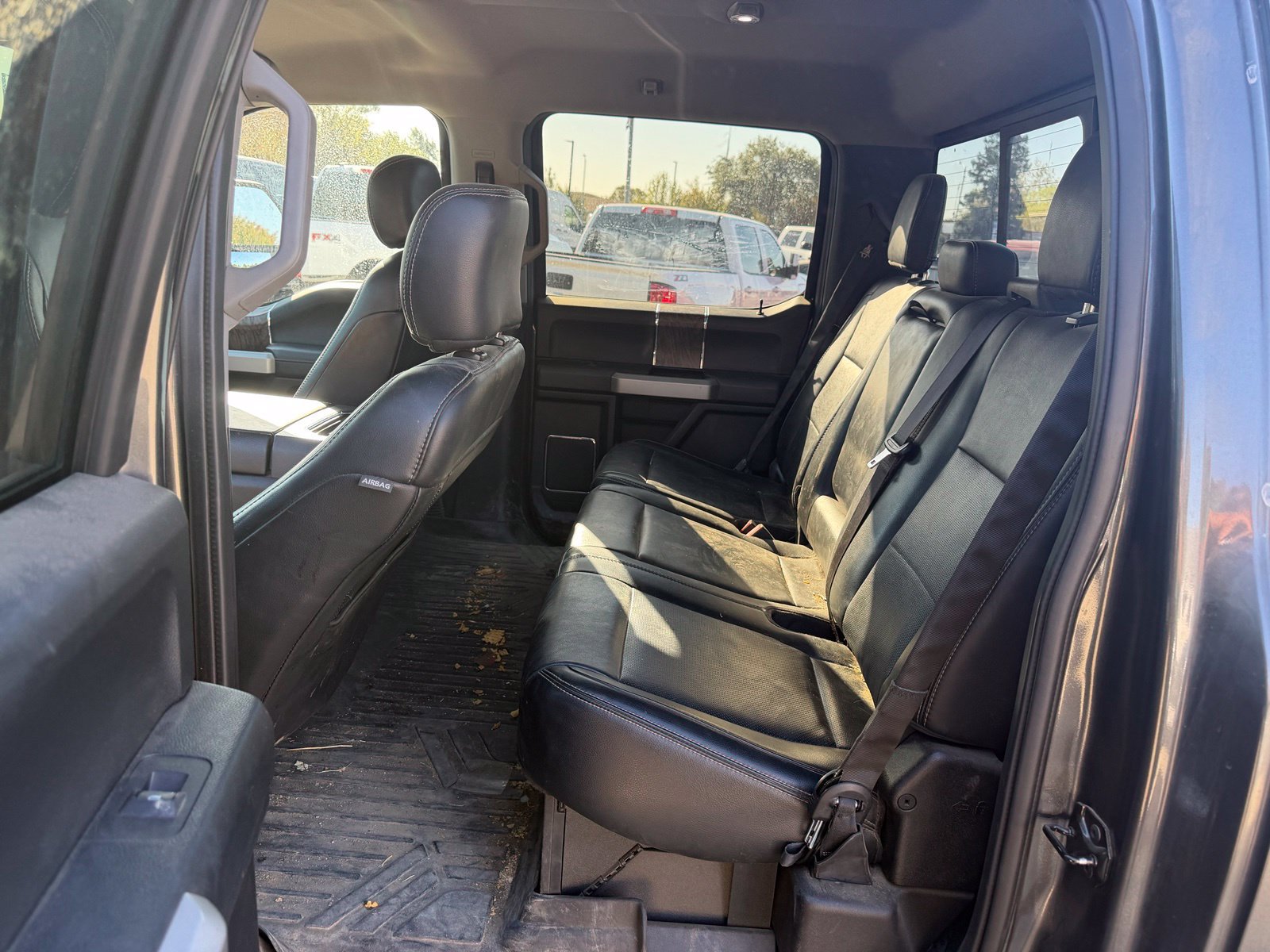 Used 2019 Ford F350 Lariat w/ Lariat Ultimate Package AWD/4WD image 12