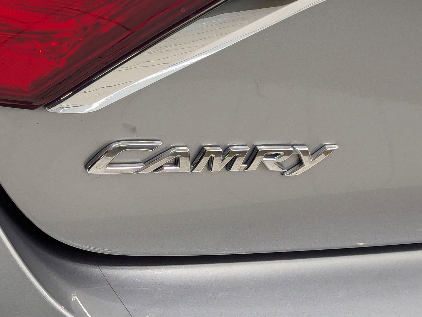 Used 2017 Toyota Camry LE image 25