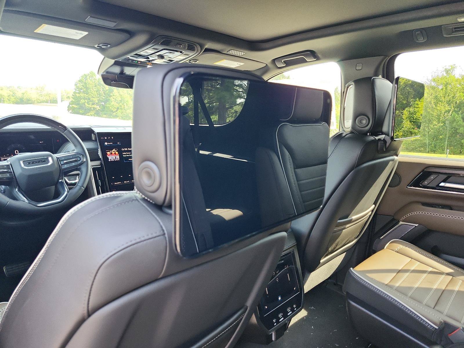 New 2026 GMC Yukon XL Denali Ultimate AWD/4WD image 11