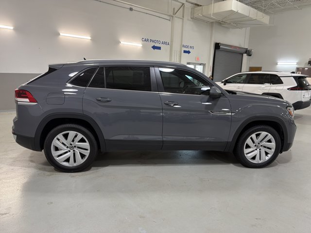 Used 2022 Volkswagen Atlas Cross Sport SE FWD image 10