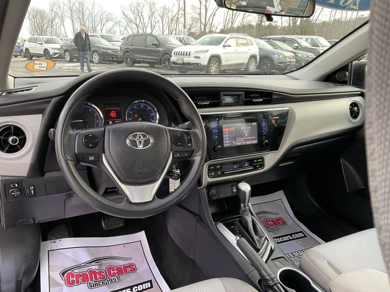 Used 2017 Toyota Corolla LE w/ Carpet Mat Package (TMS) image 12