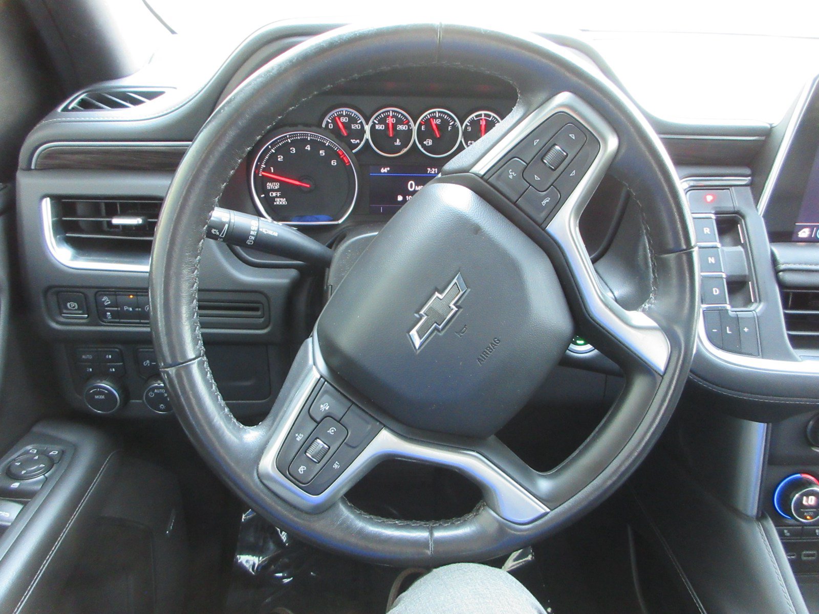 Used 2021 Chevrolet Suburban Z71 AWD/4WD image 37