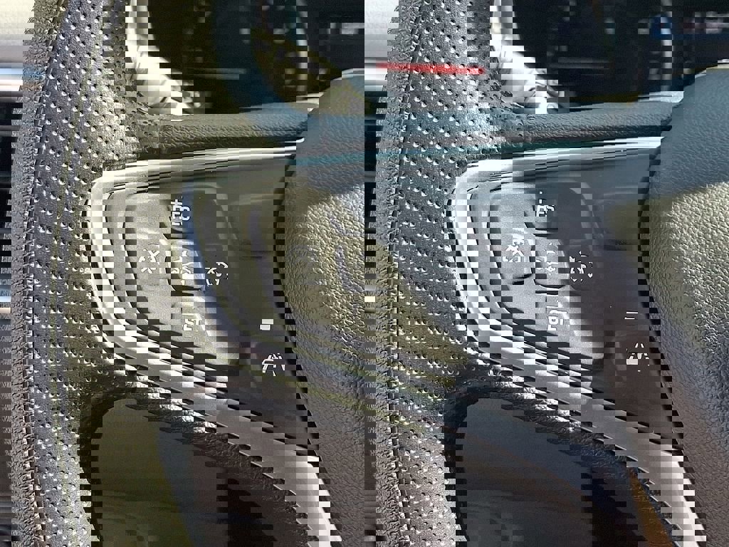 Used 2023 Chevrolet Equinox LS w/ LS Convenience Package image 26