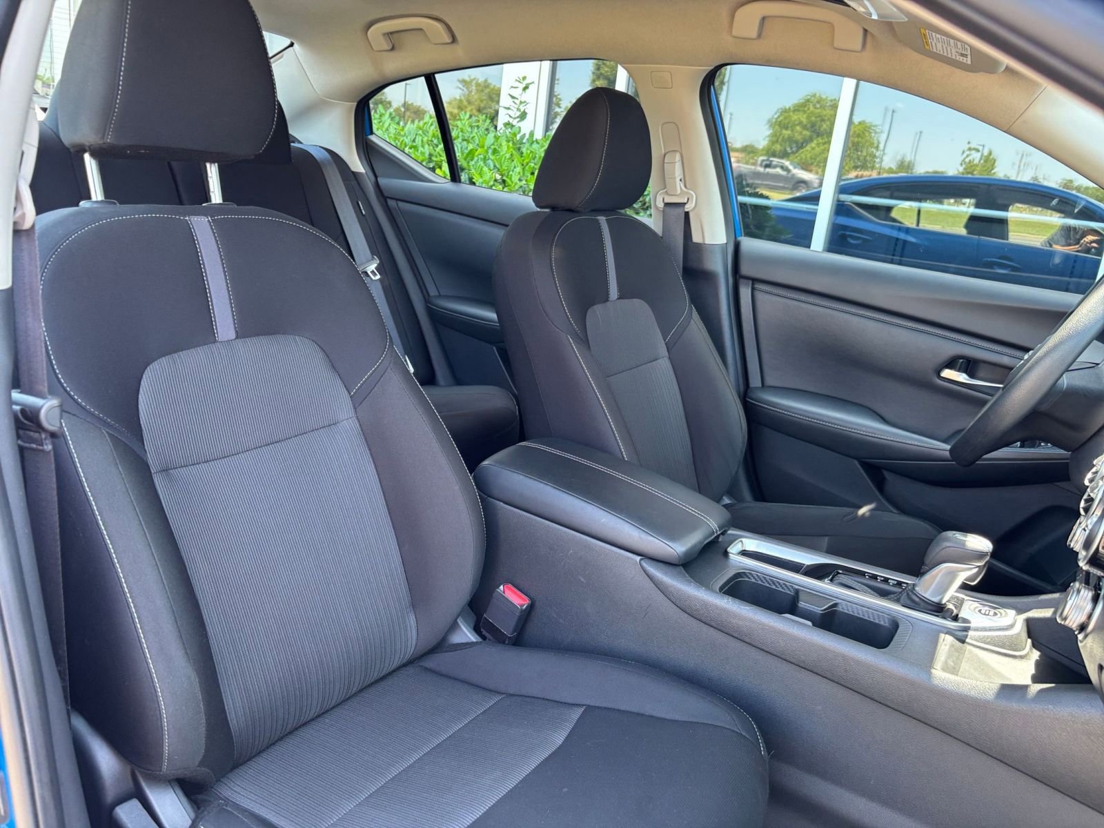Used 2025 Nissan Sentra SV FWD image 34