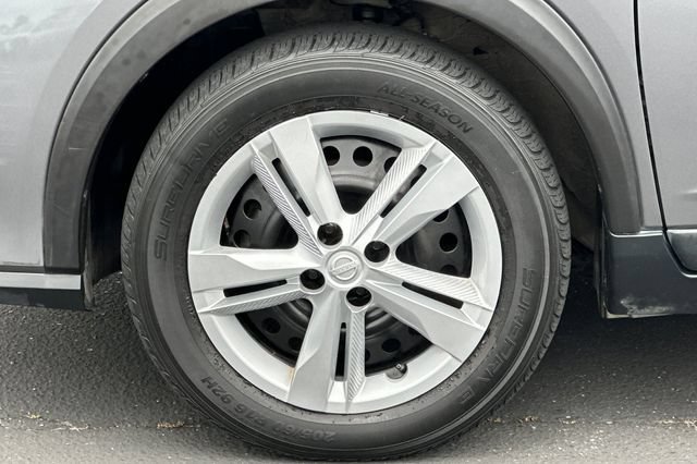 Used 2021 Nissan Kicks S FWD image 29