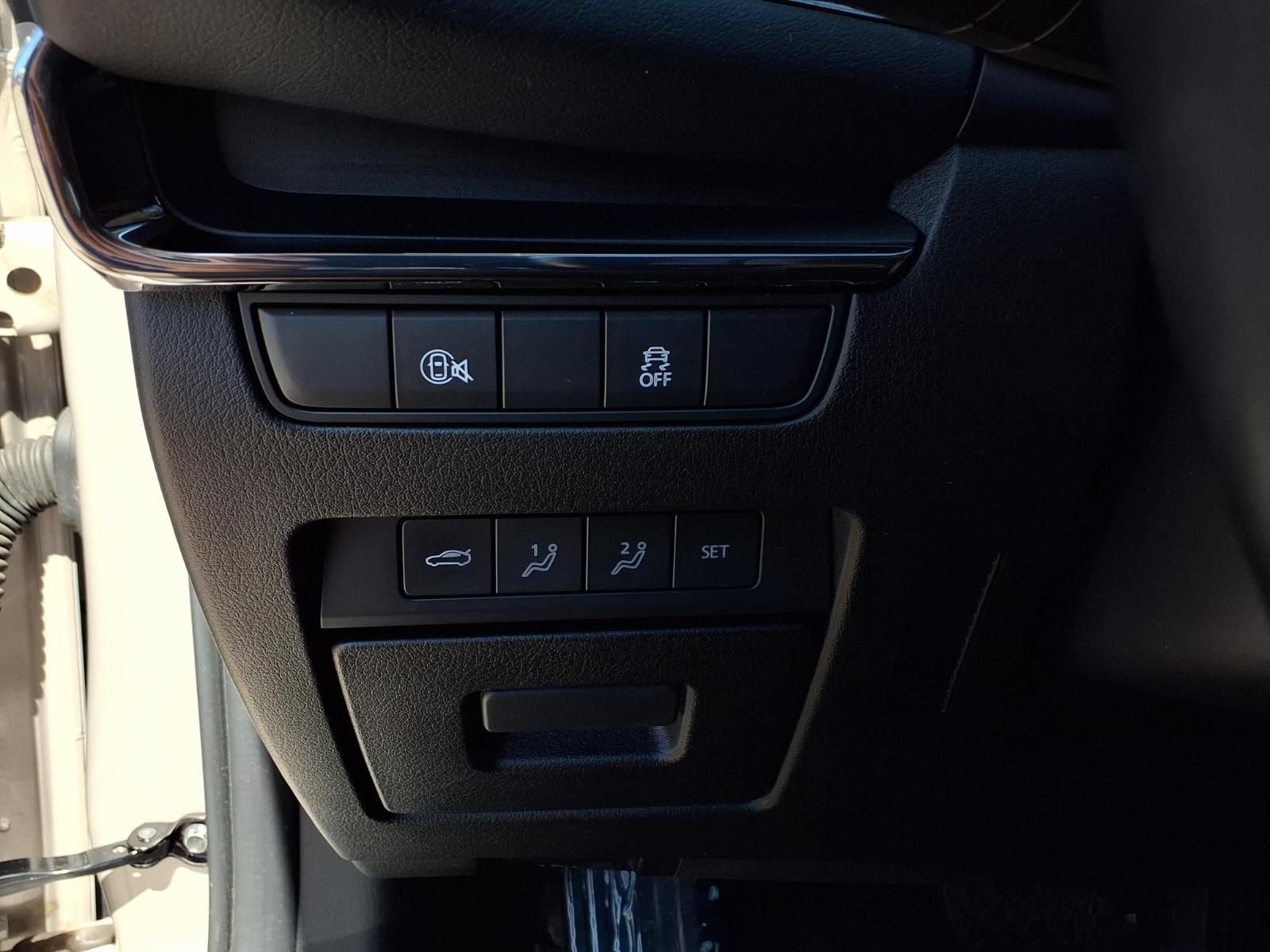 Used 2024 MAZDA MAZDA3 s FWD image 13