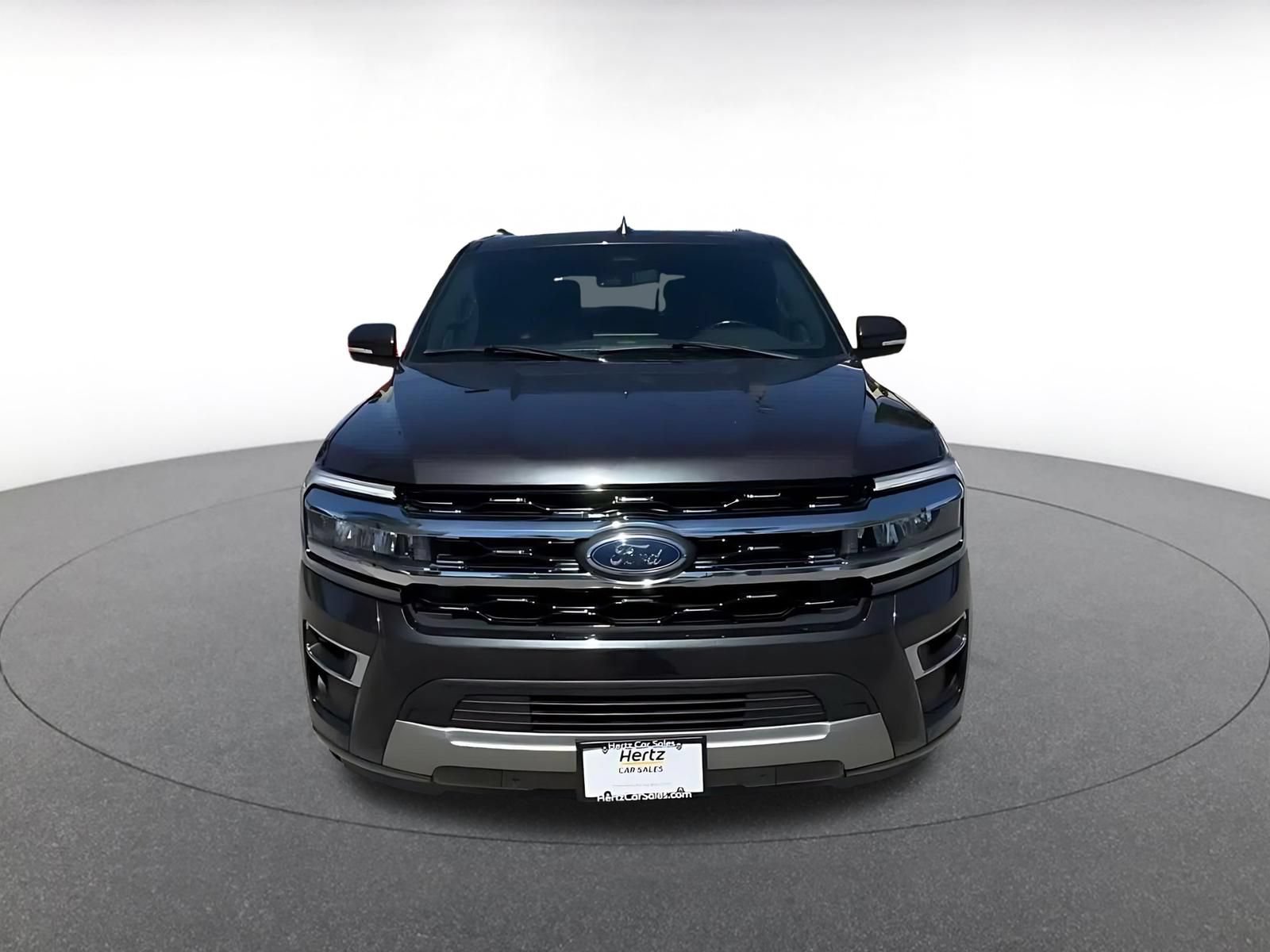 Used 2024 Ford Expedition Limited AWD/4WD image 4