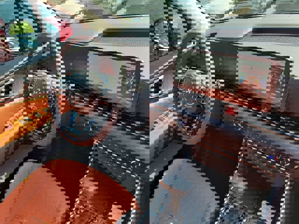 New 2026 Kia Carnival SX image 7