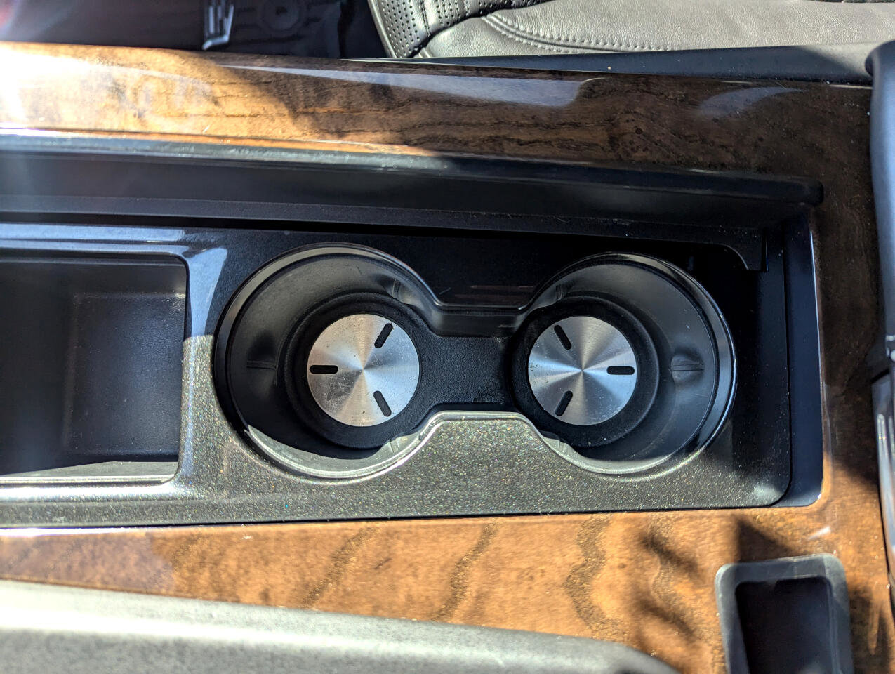 Used 2022 Cadillac Escalade ESV Sport Platinum image 28