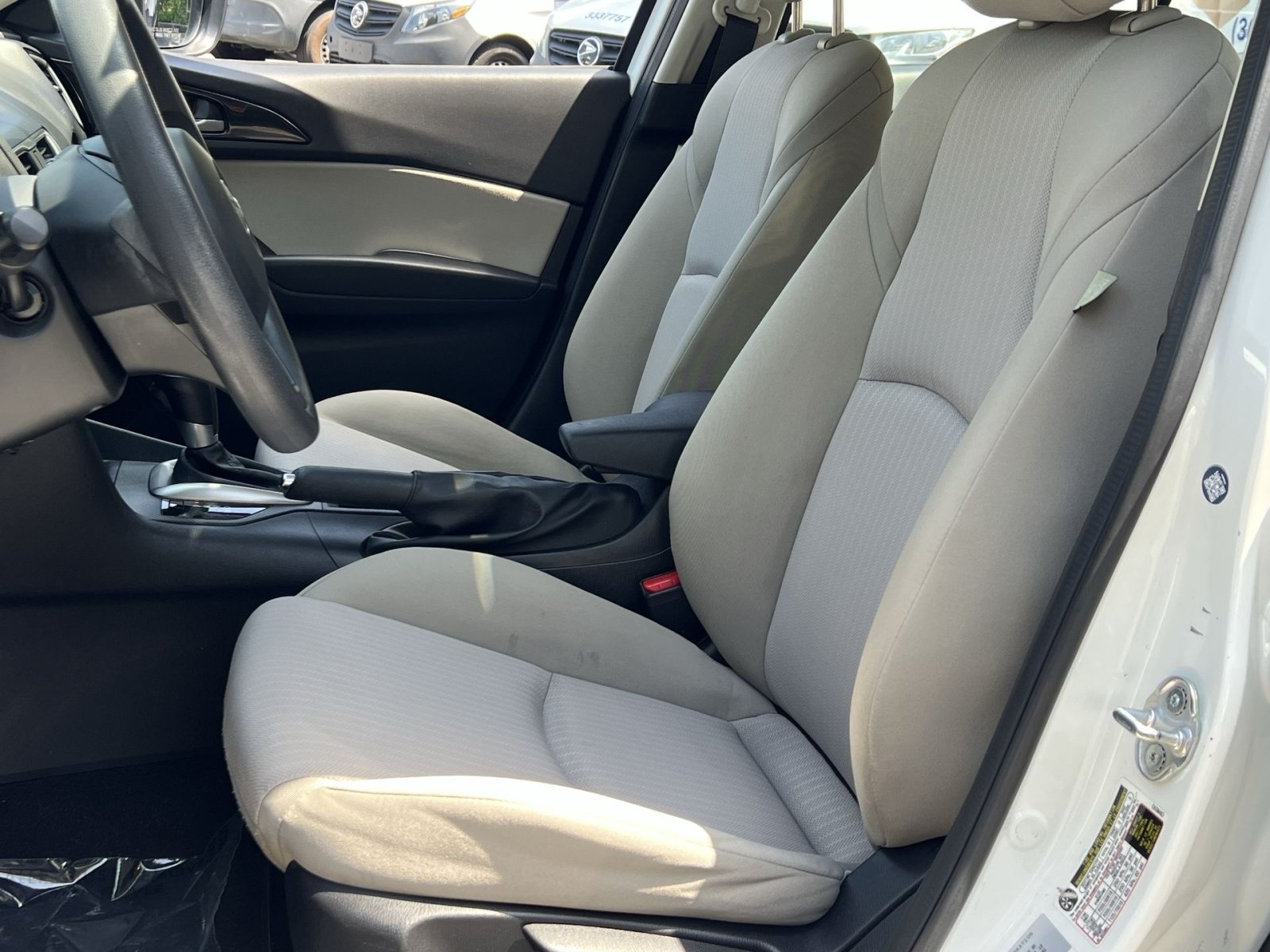 Used 2014 MAZDA MAZDA3 i Sport FWD image 18