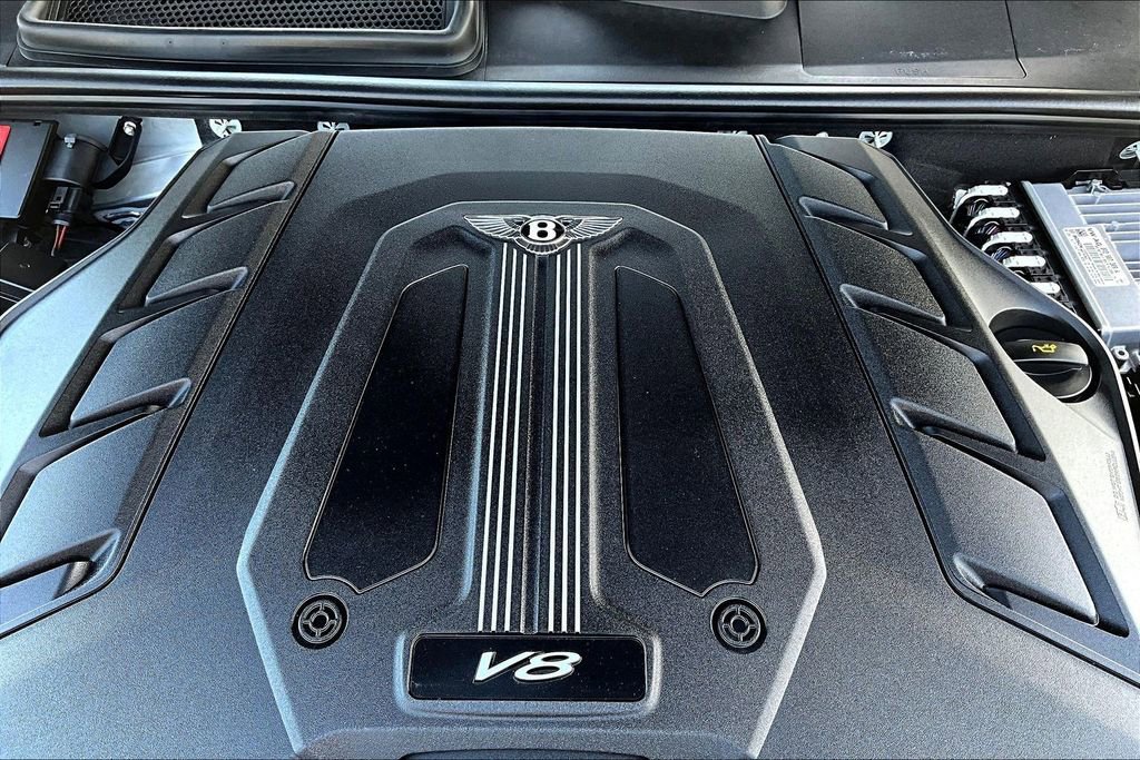 Used 2020 Bentley Bentayga AWD/4WD image 32