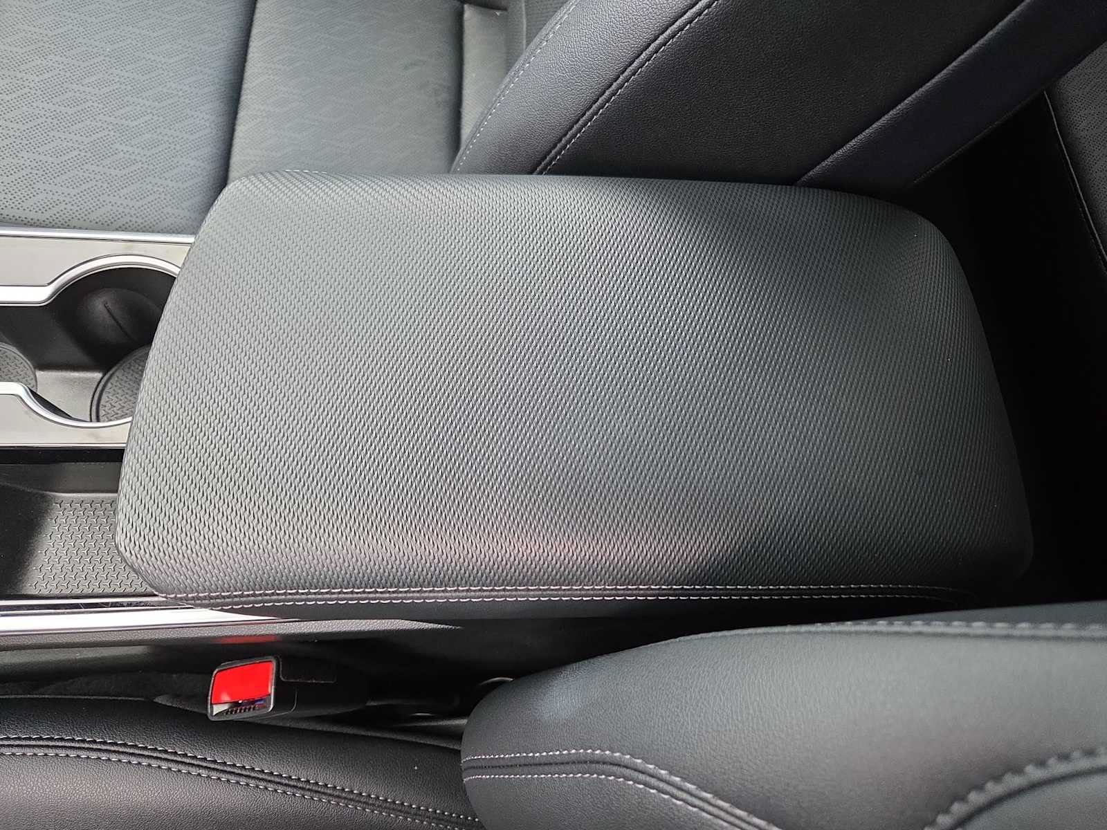 Used 2026 Chevrolet Equinox LT w/ Convenience Package II FWD image 20