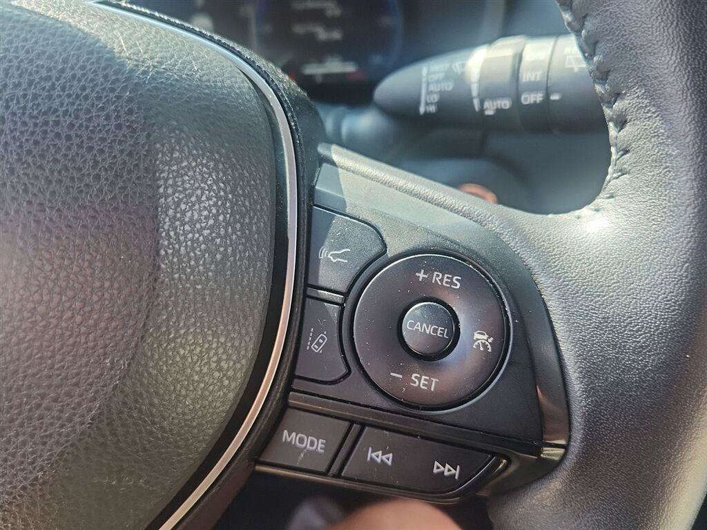 Used 2024 Toyota RAV4 Limited w/ Advanced Technology Package AWD/4WD image 12