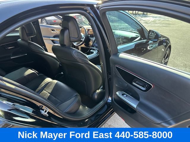 Used 2025 Mercedes-Benz C 300 4MATIC Sedan image 21