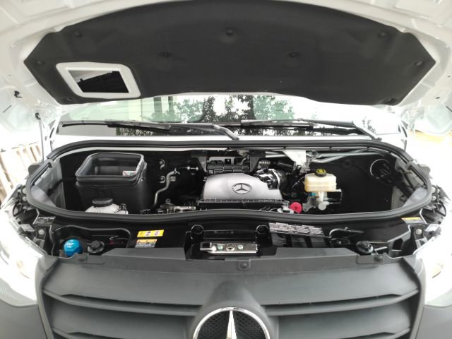 Used 2026 Mercedes-Benz Sprinter 2500 image 43