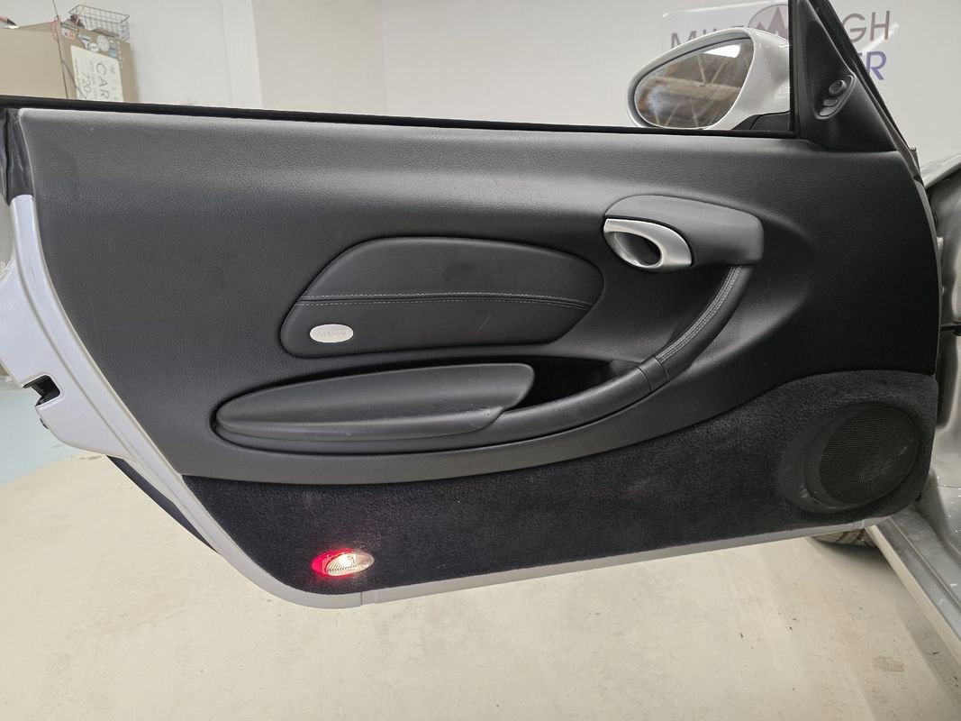 Used 2001 Porsche Boxster image 37