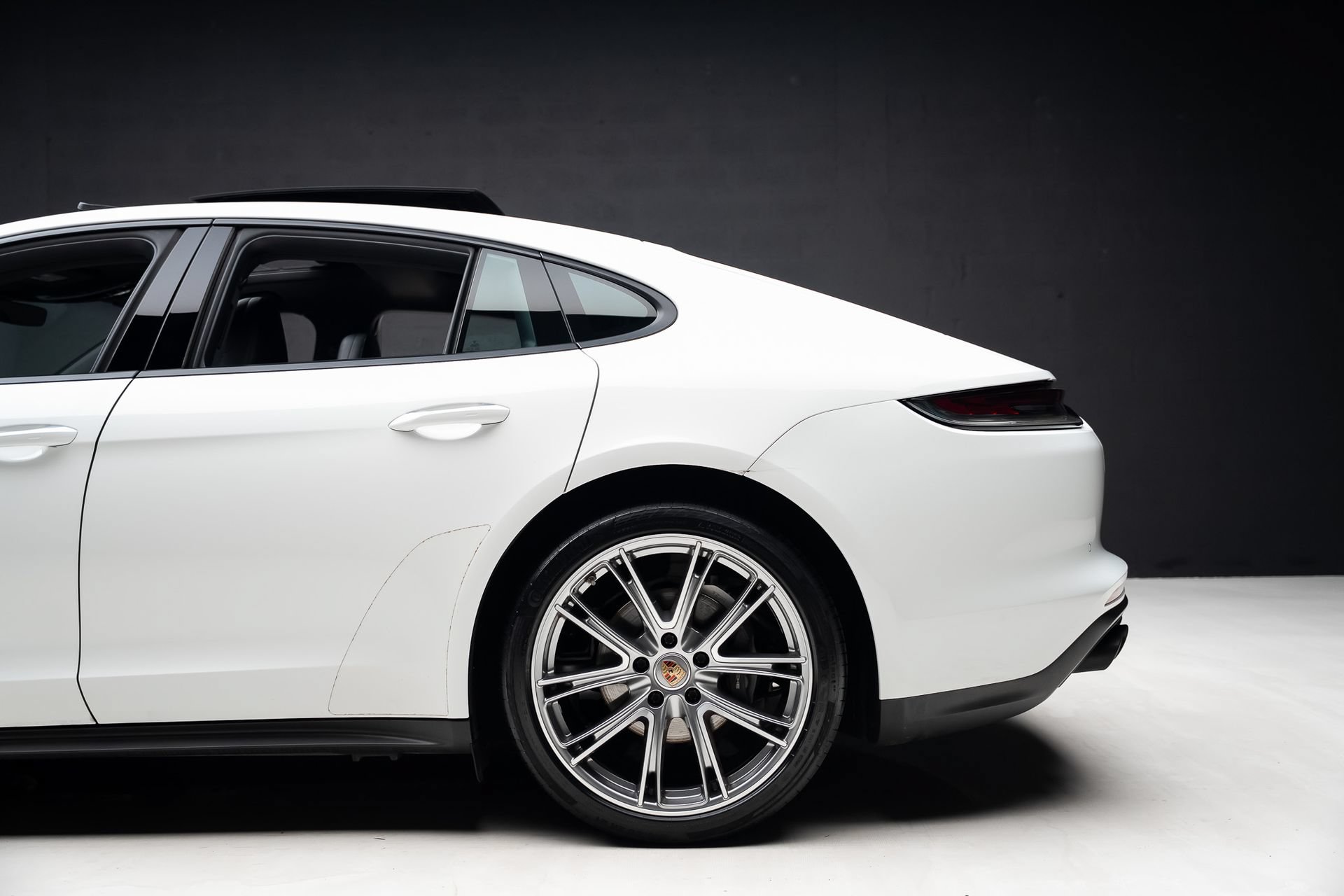 Used 2023 Porsche Panamera 4 AWD/4WD image 20
