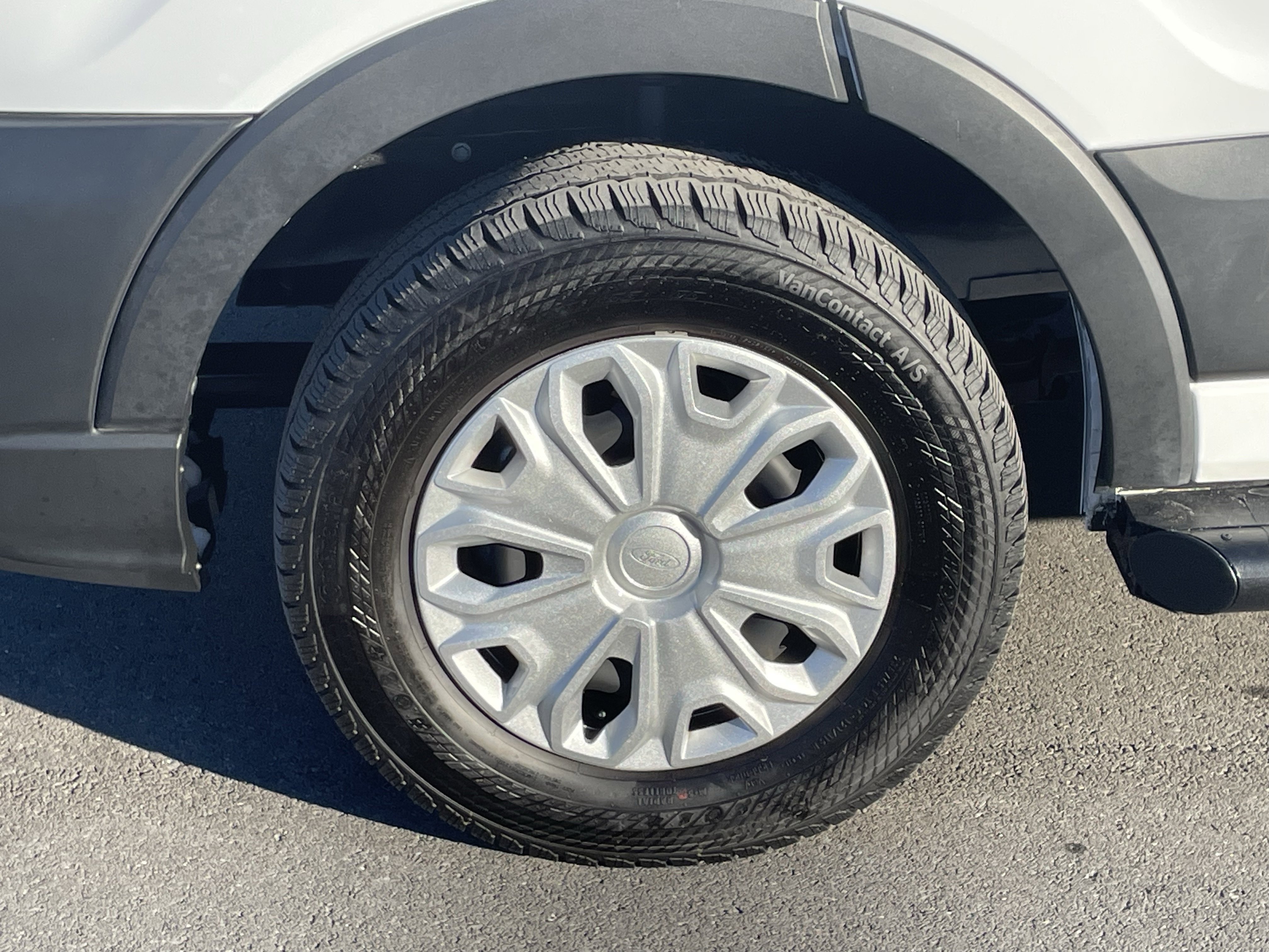 Used 2024 Ford Transit 250 Low Roof w/ Exterior Upgrade Package image 11