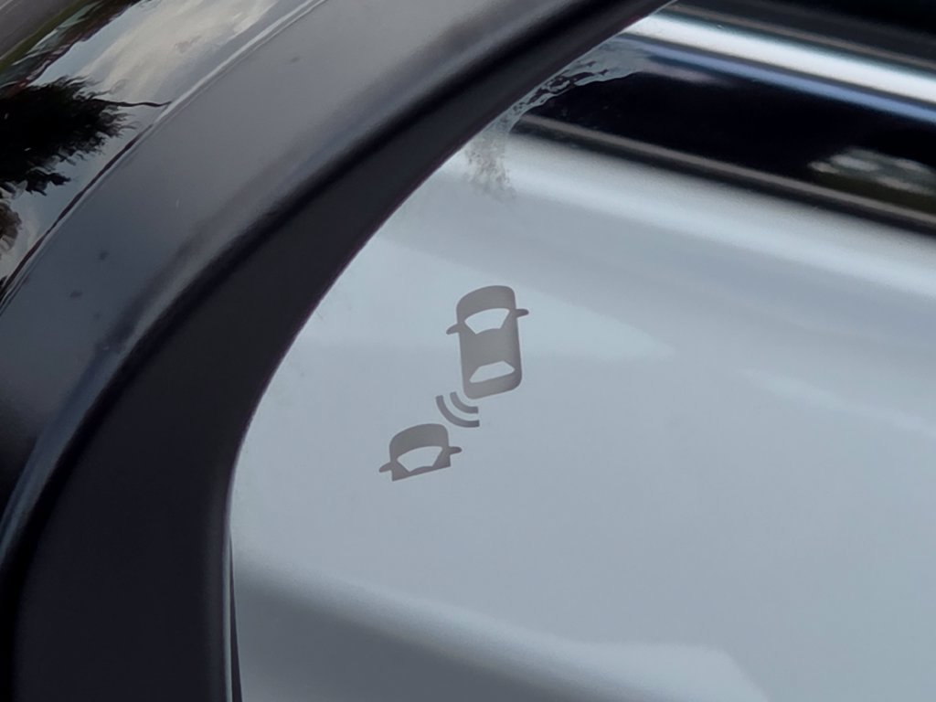 Used 2024 Honda CR-V Sport Touring image 12