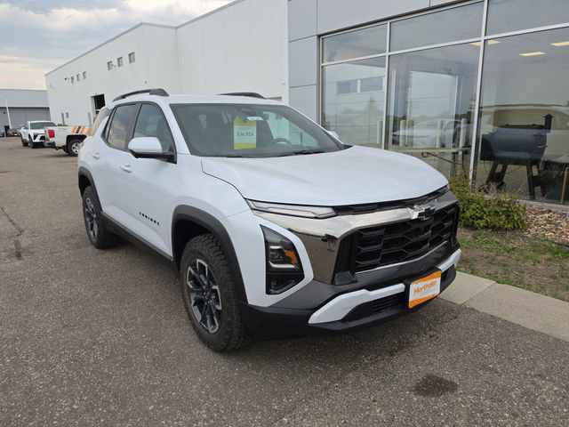 New 2026 Chevrolet Equinox ACTIV w/ Convenience Package III AWD/4WD image 2