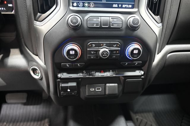 Used 2022 Chevrolet Silverado 2500 LT w/ Convenience Package AWD/4WD image 18