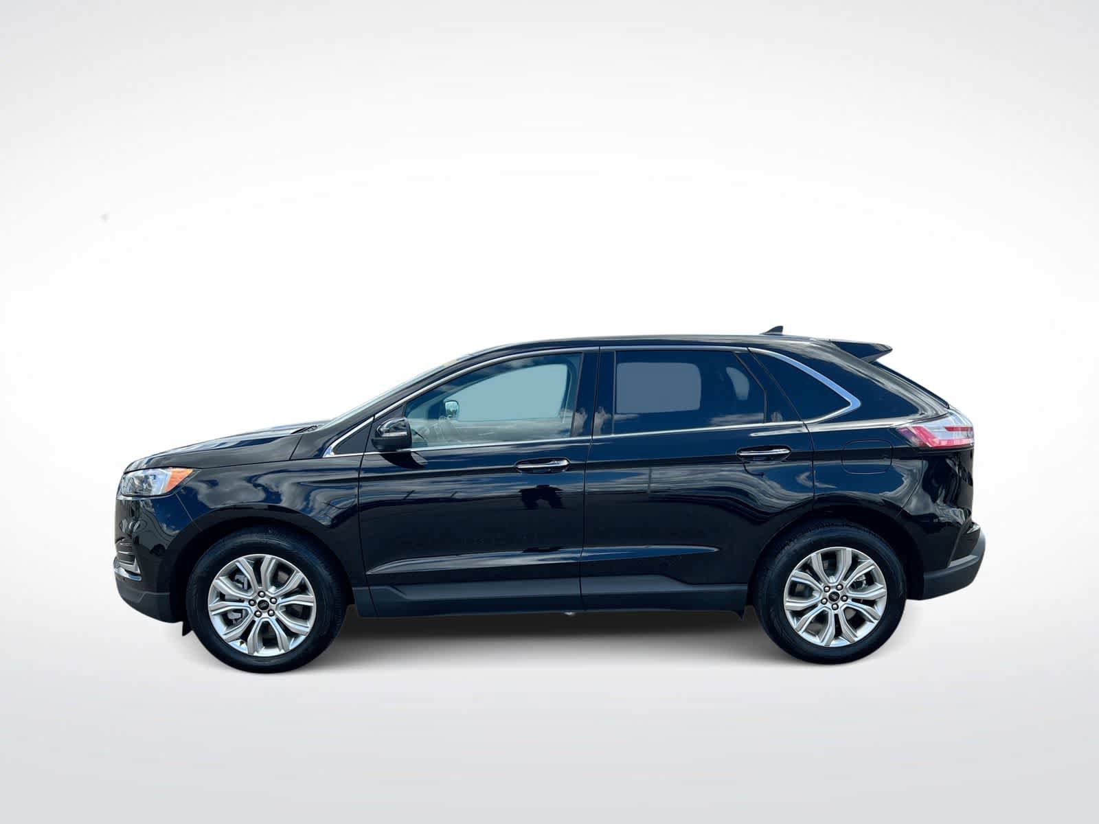 Used 2024 Ford Edge Titanium AWD/4WD image 5