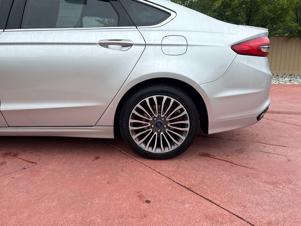 Certified 2017 Ford Fusion SE FWD image 38