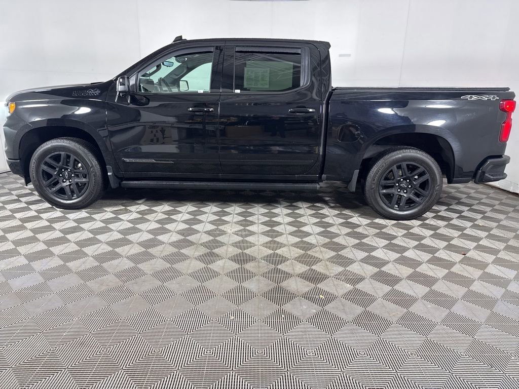 Used 2024 Chevrolet Silverado 1500 High Country w/ Midnight Edition image 6