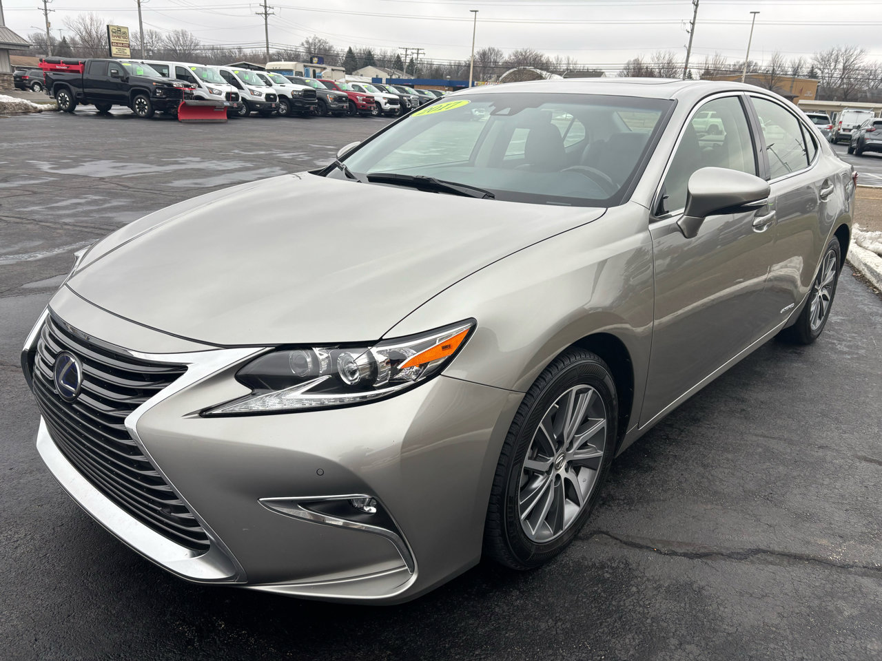 Used 2017 Lexus ES 300h image 7