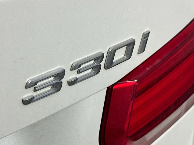 Used 2017 BMW 330i xDrive Sedan image 2
