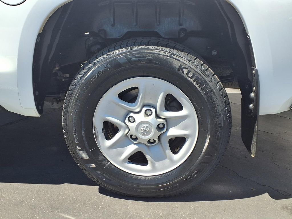 Certified 2017 Toyota Tundra SR5 w/ SR5 Upgrade Package image 4