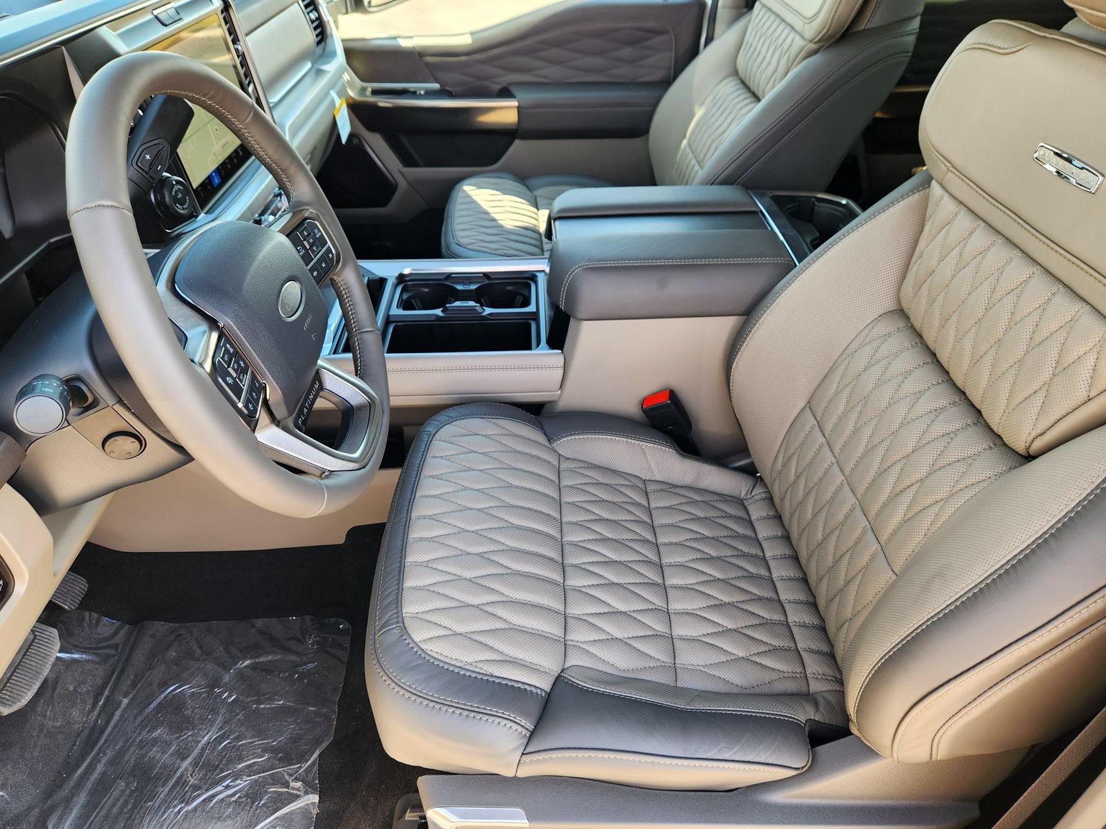New 2027 Ford F350 Platinum w/ Platinum Plus Package AWD/4WD image 15