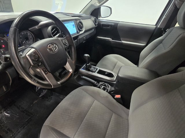 Used 2020 Toyota Tacoma SR5 RWD image 20