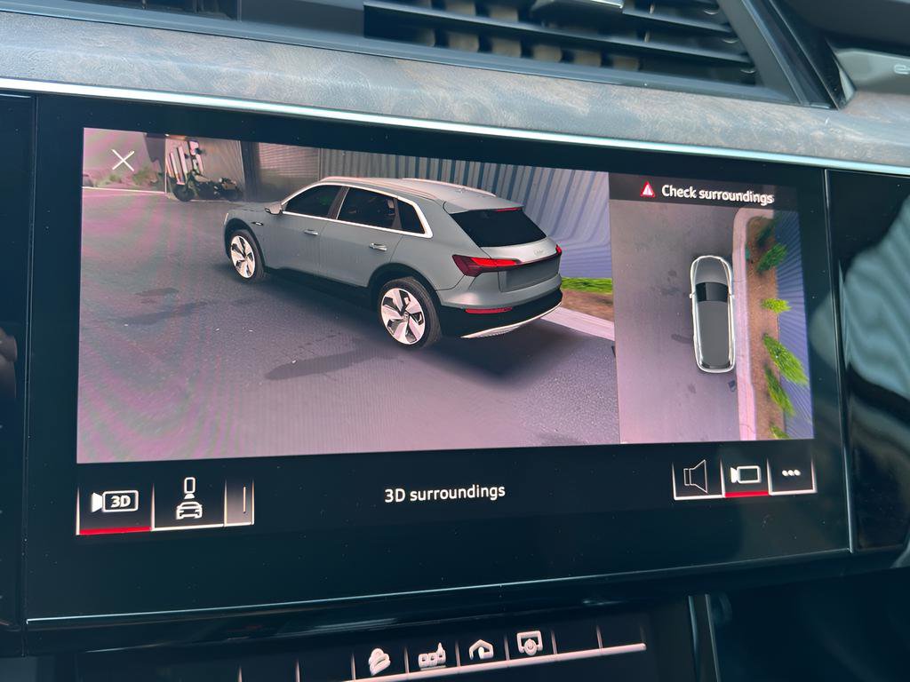 Used 2019 Audi e-tron Premium Plus image 48