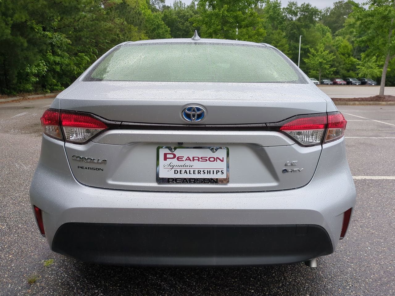 Used 2025 Toyota Corolla LE w/ LE Premium Package FWD image 5
