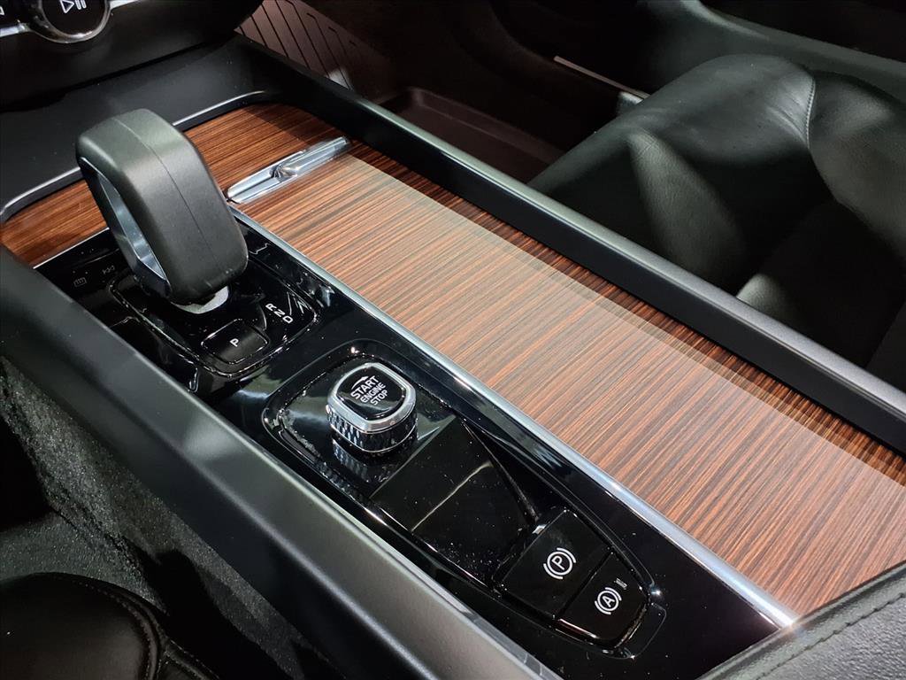 Used 2023 Volvo S60 B5 Plus w/ Climate Package image 19