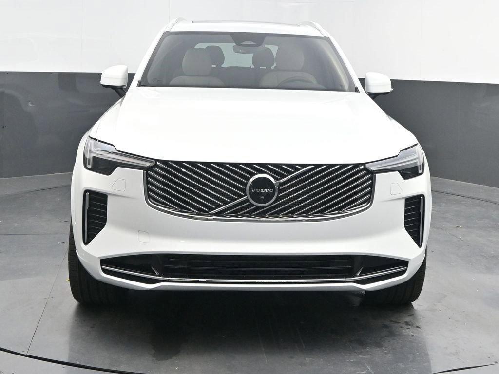New 2026 Volvo XC90 B6 Plus w/ Protection Package Premier image 2