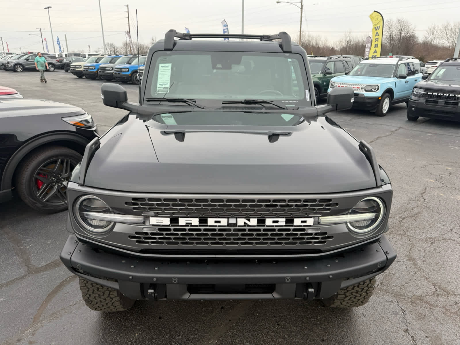 Used 2024 Ford Bronco Badlands image 19
