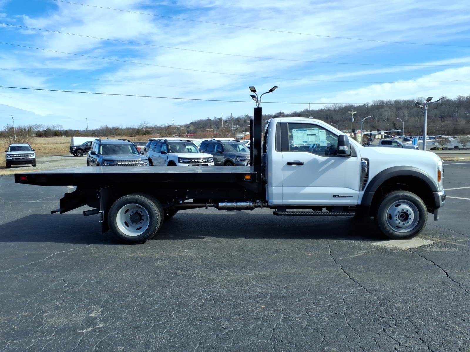 New 2025 Ford F550 4x4 Regular Cab Super Duty image 37