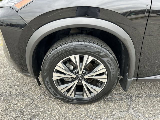 Used 2023 Nissan Rogue SV image 10